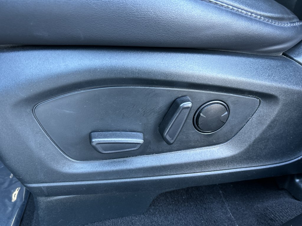 Used 2024 Iconic Silver Metallic Ford XLT image 20