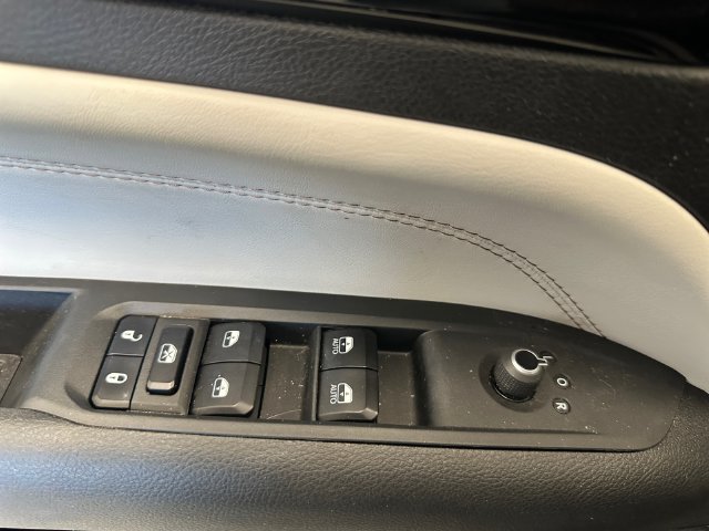 Used 2023 Black Jeep Limited image 19