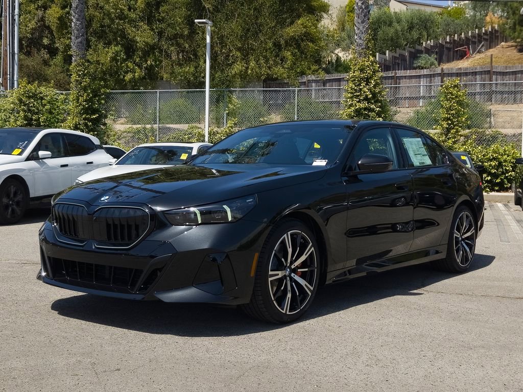 New 2026 Black Sapphire Metallic BMW 530i image 2