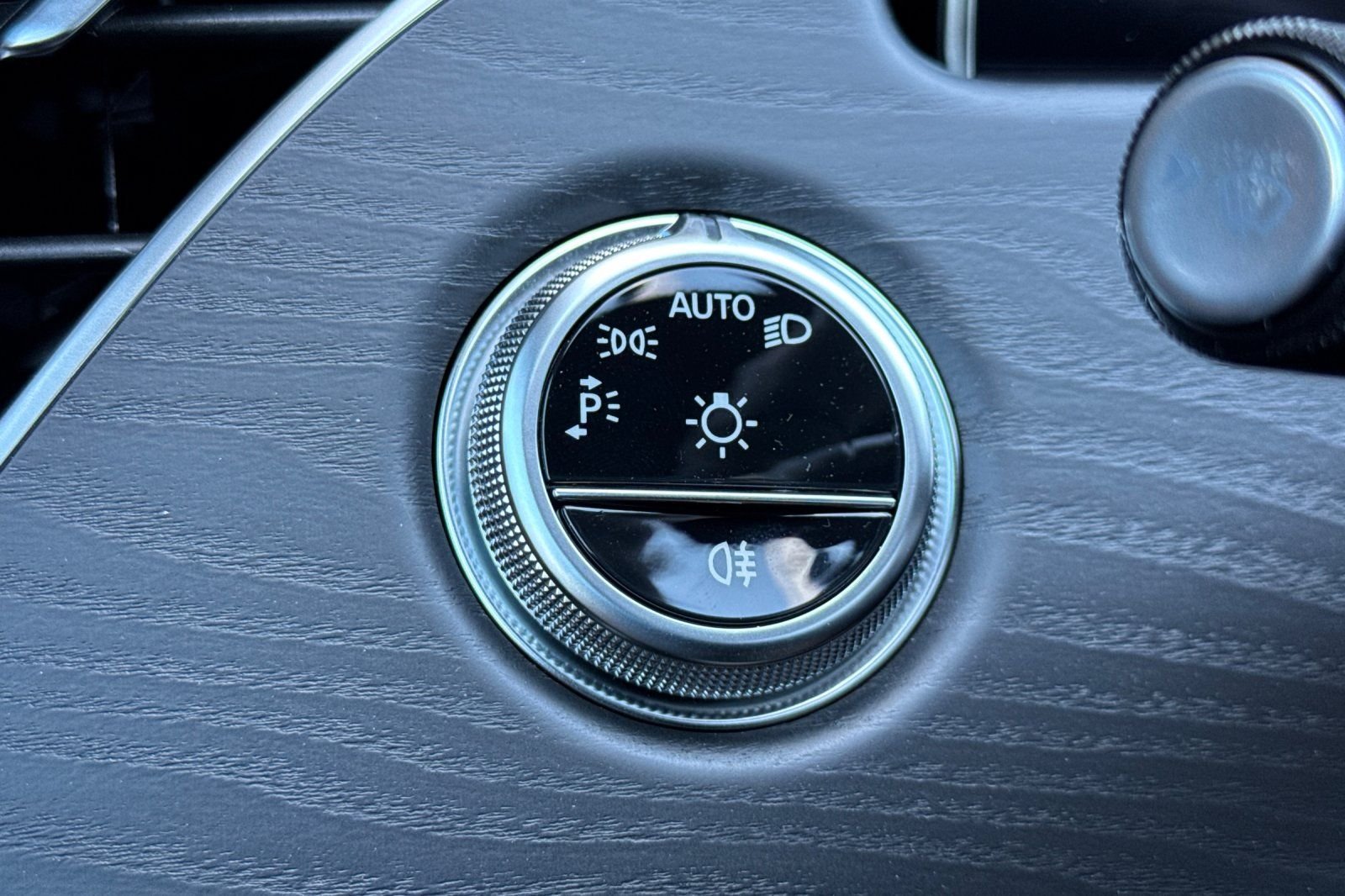 New 2026 Polar White Mercedes-Benz E 350 image 28