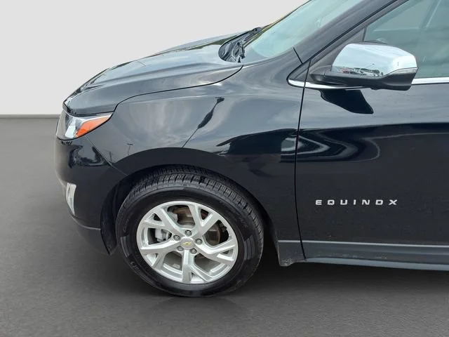Certified Used 2020 MOSAIC BLACK METALLIC Chevrolet Premier image 21