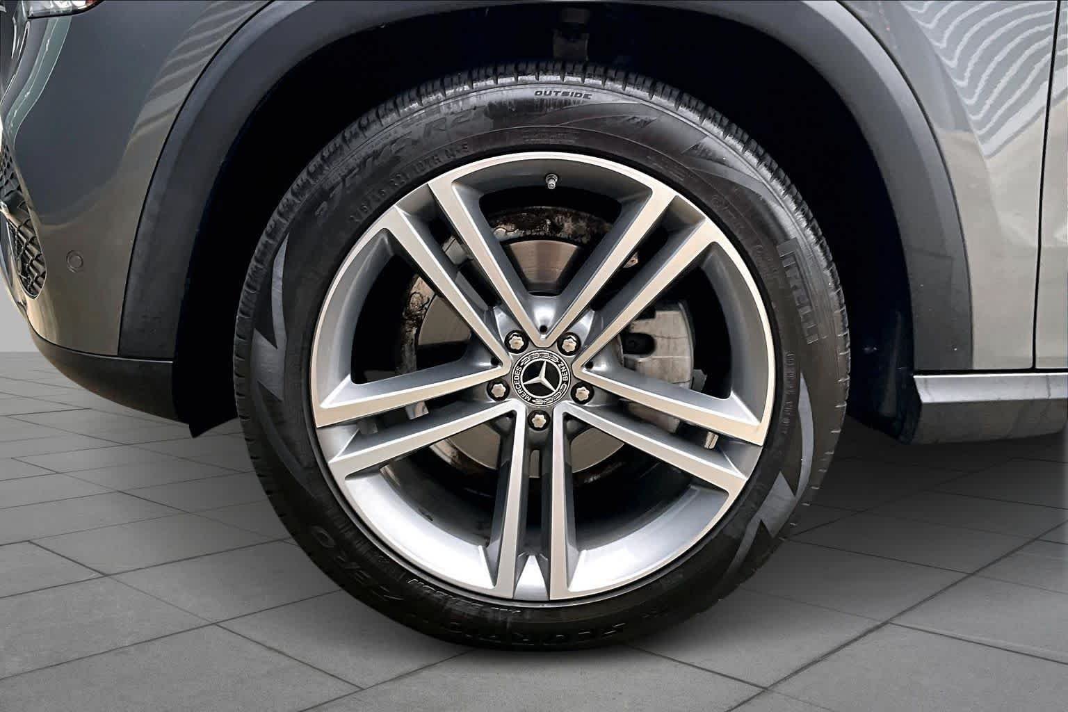 Used 2022 Selenite Grey Metallic Mercedes-Benz GLE 350 image 18