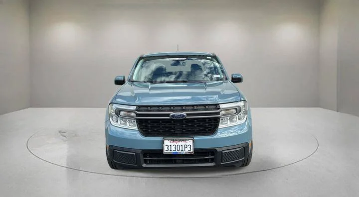 Certified Used 2022 Blue Ford XLT image 2