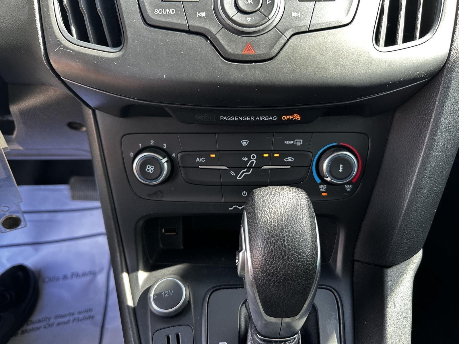 Used 2018 Oxford White Ford S image 17