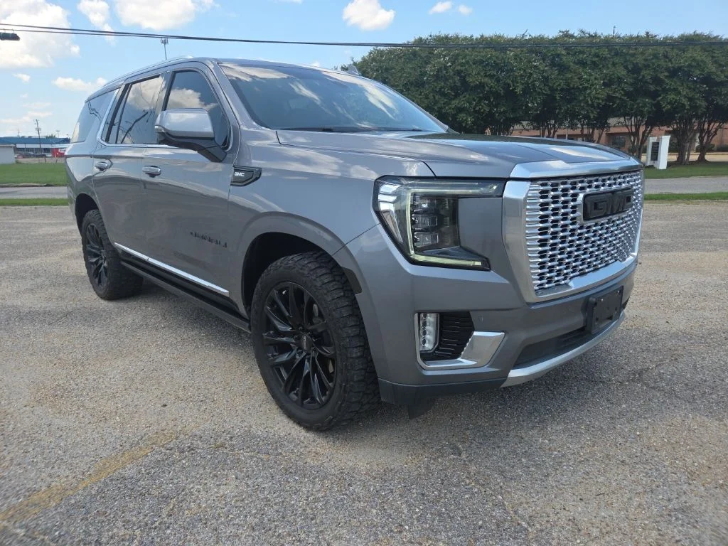 Used 2021 Gray GMC Denali image 3