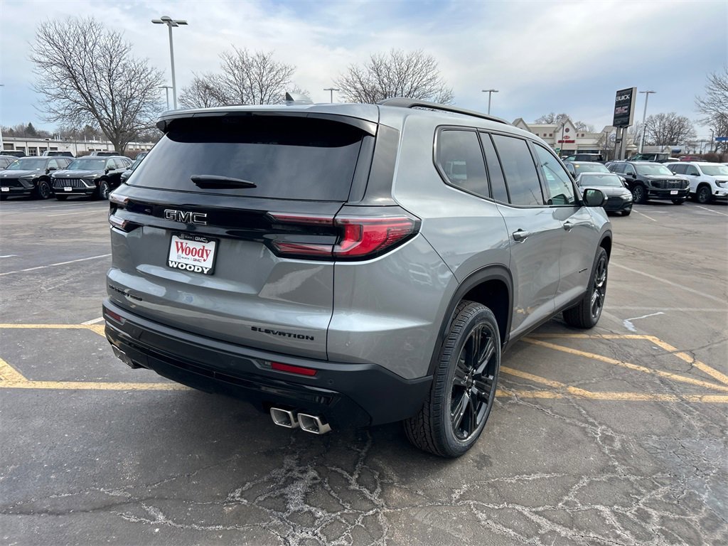 2026 GMC ACADIA - Image 7