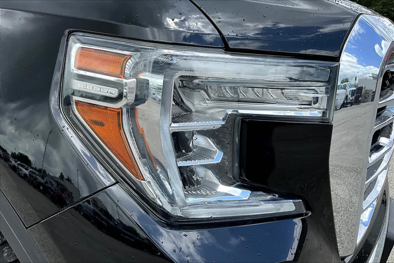 Used 2020 Onyx Black GMC SLT image 28