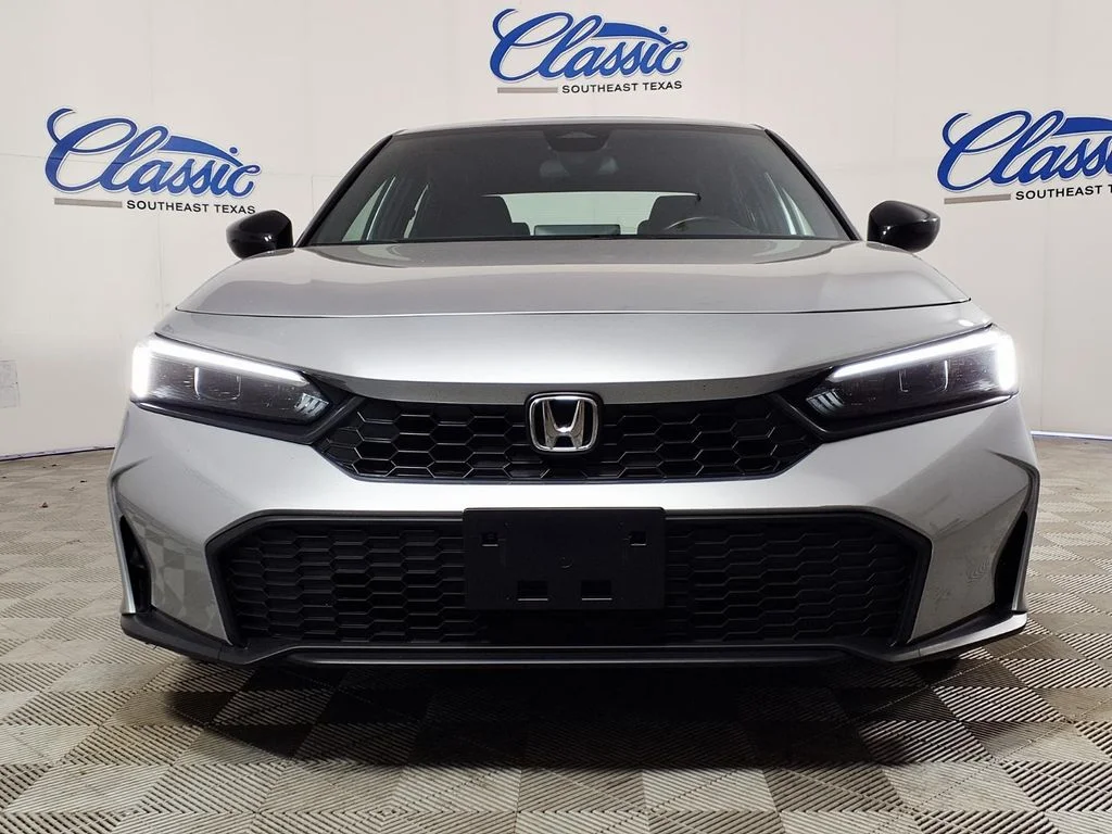 Used 2025  Honda Sport image 3