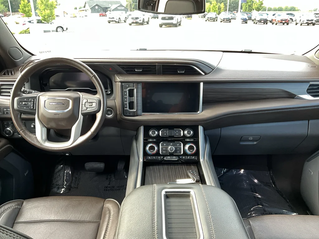 2022 GMC Yukon Denali - Photo 14