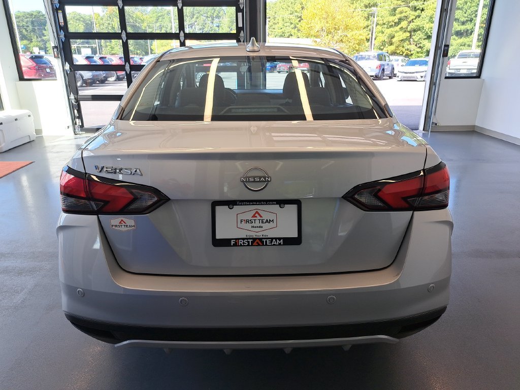 Used 2025 Silver Nissan 1.6 SV image 10