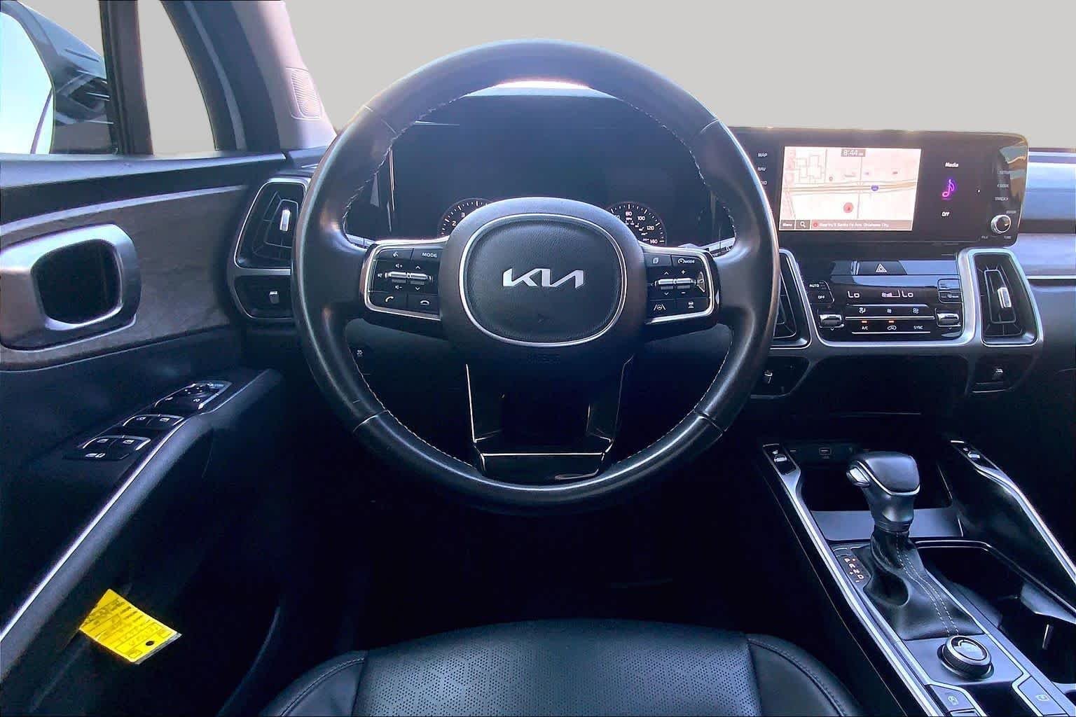 Used 2023 Glacial White Pearl Kia EX image 6