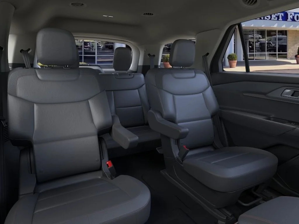 New 2026 Space White Metallic Ford Active™ image 11