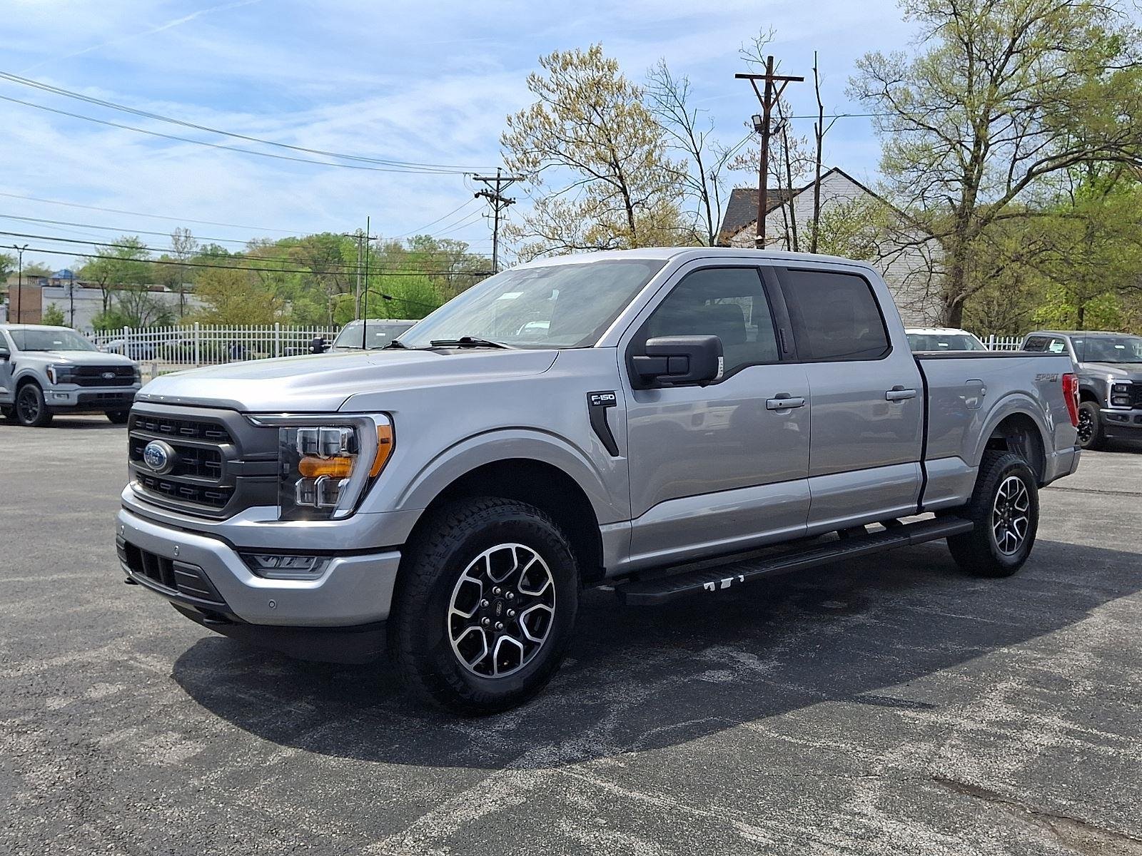 Certified Used 2023 Iconic Silver Ford XLT image 3
