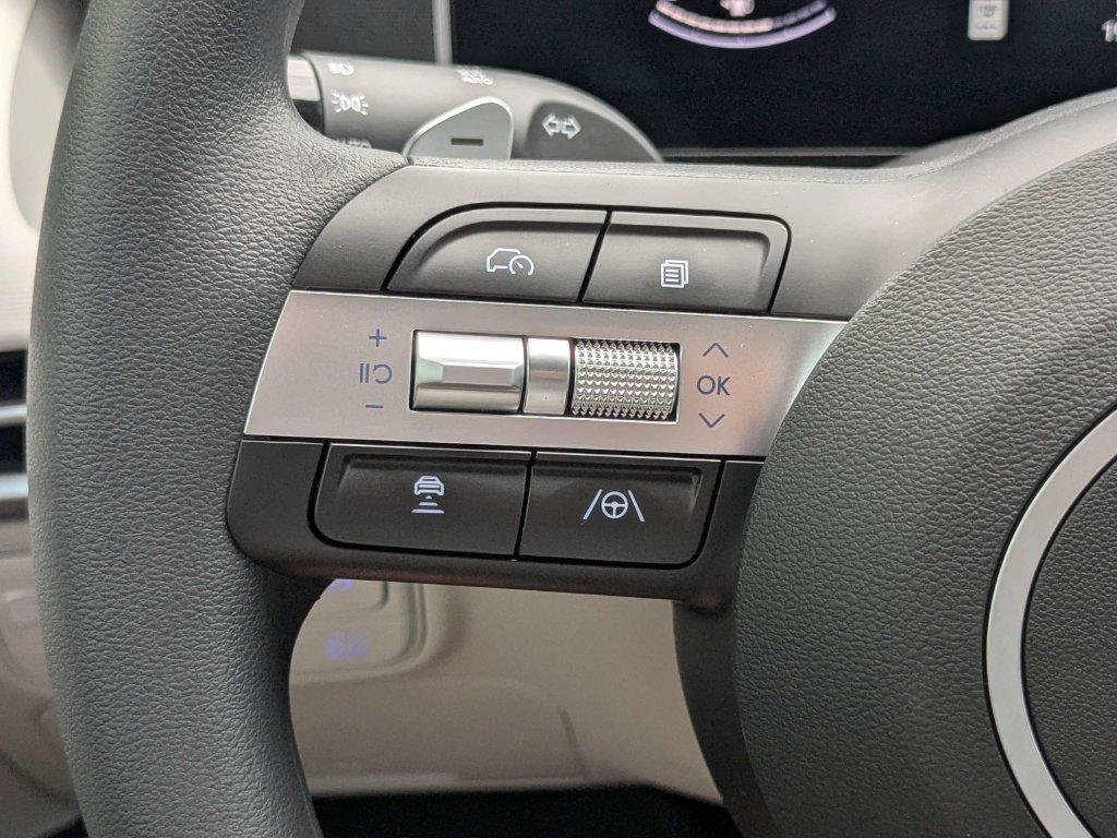 New 2026 White Hyundai SEL FWD image 27