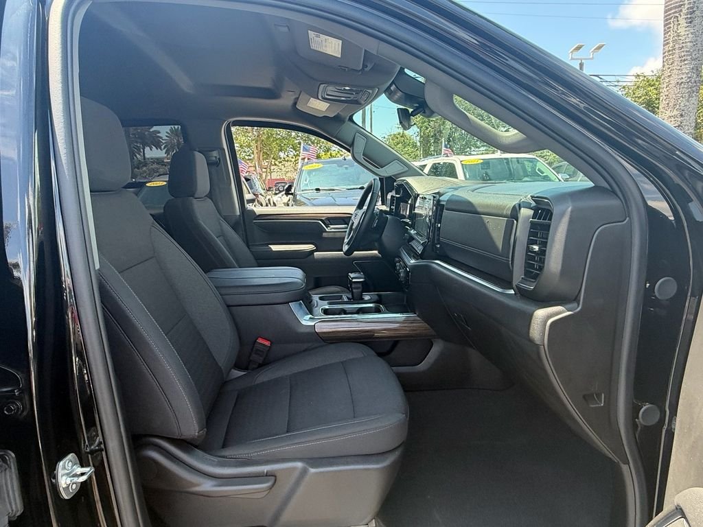 Used 2025 Black Chevrolet RST image 16