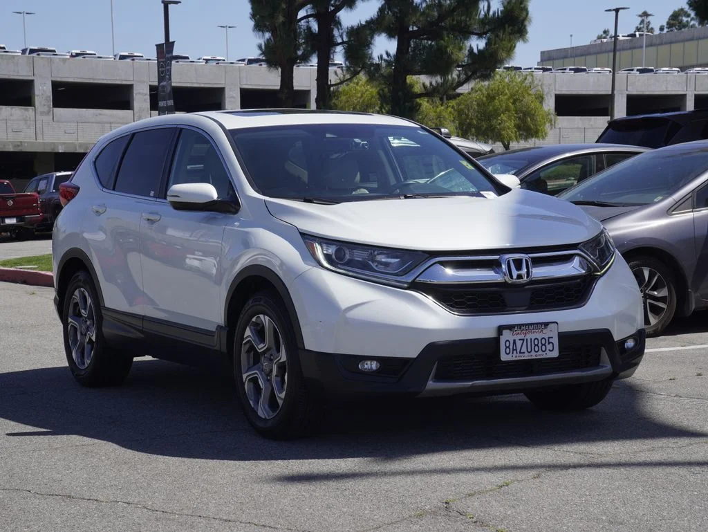 Used 2018 White Honda EX-L image 1