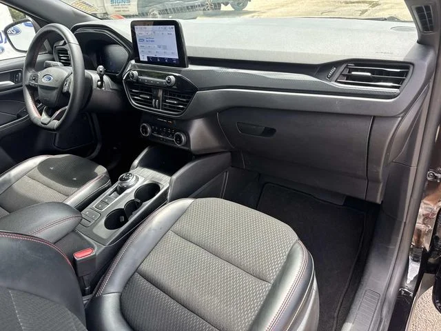 Certified Used 2025 Black Metallic Ford ST-Line image 20