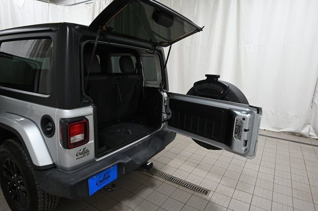 Used 2023 Silver Jeep Freedom Edition image 22