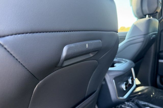 New 2026 Gray Ford Platinum image 21