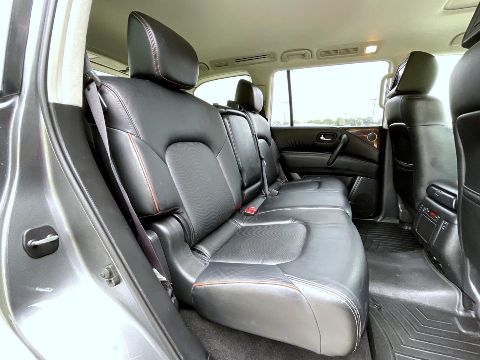 Used 2017 Gun Metallic Nissan Platinum image 19