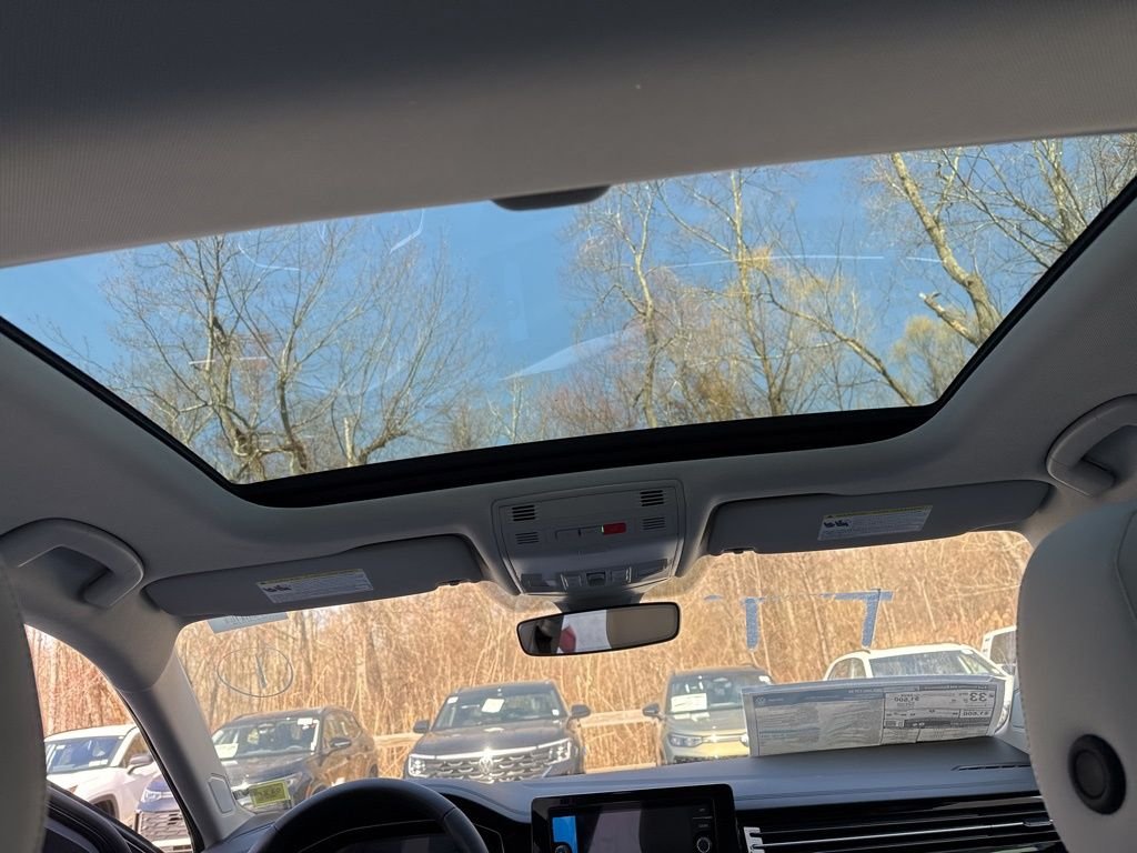 2025 Volkswagen Jetta SE - Photo 21