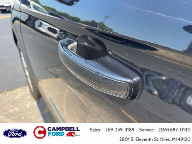 Used 2021 Black Metallic Ford XLT image 12