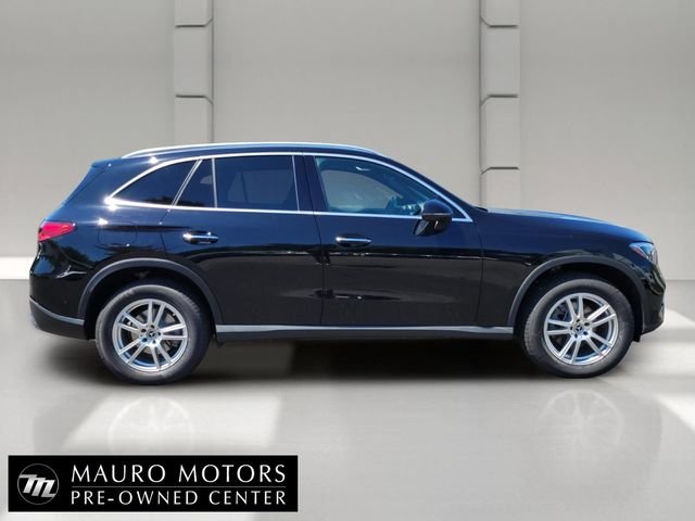 Certified Used 2023  Mercedes-Benz GLC 300 image 2