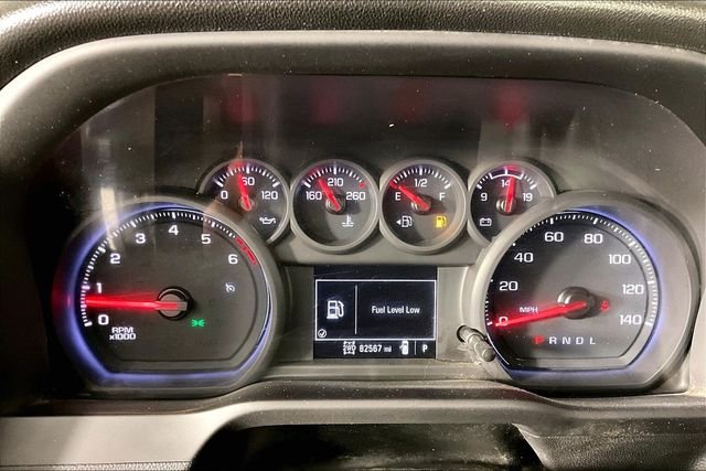 Used 2023 White Chevrolet Custom image 12