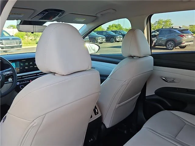 New 2026 Shimmering Silver Hyundai SEL image 8