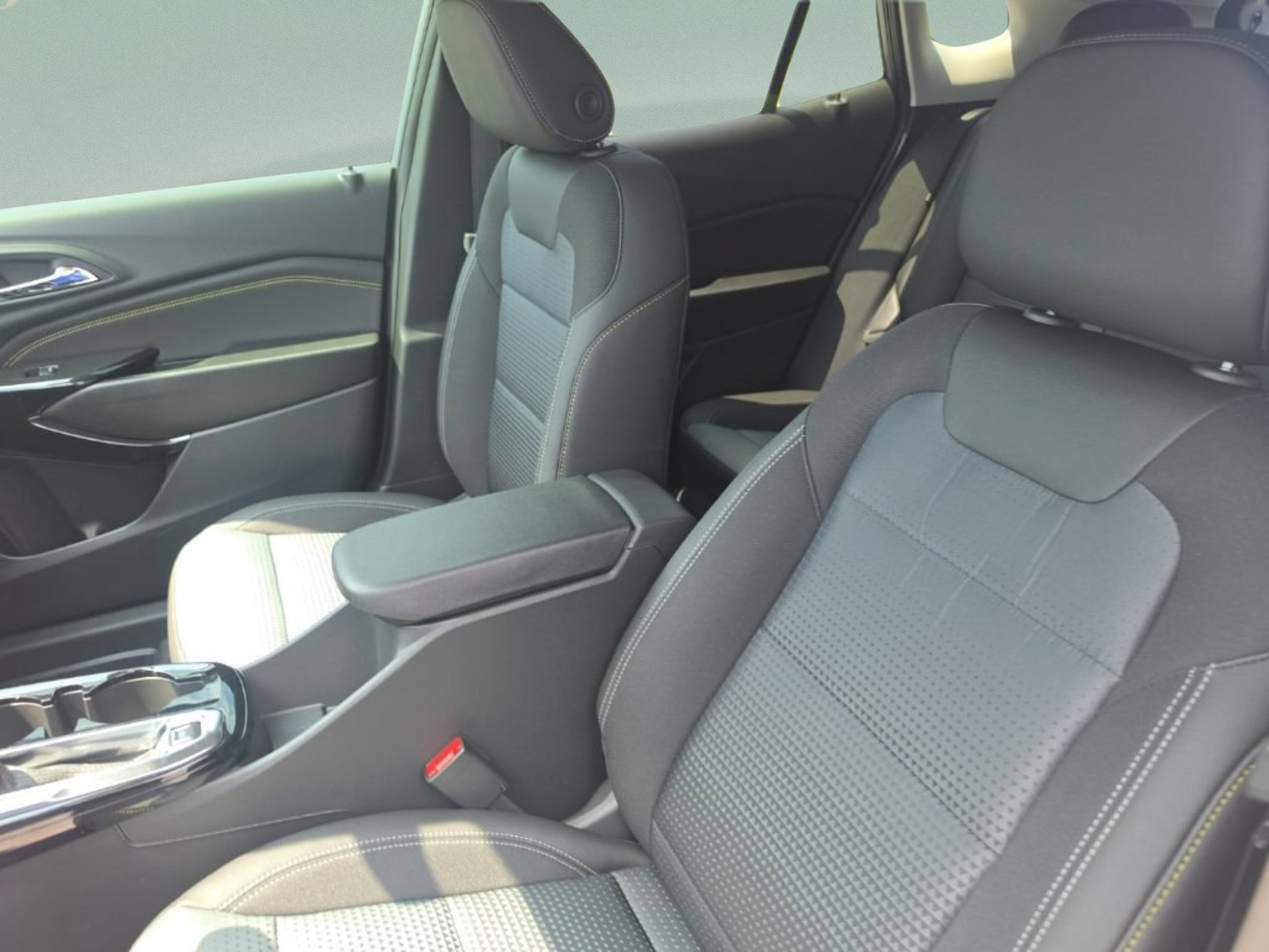 2026 Chevrolet Trax LT - Photo 20