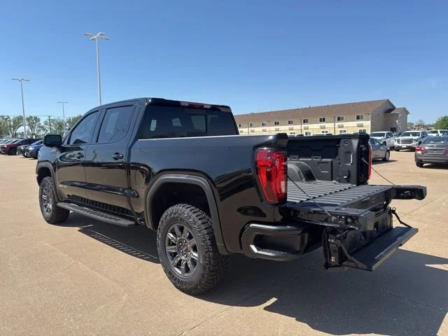 2026 GMC Sierra 1500 AT4X - Photo 7