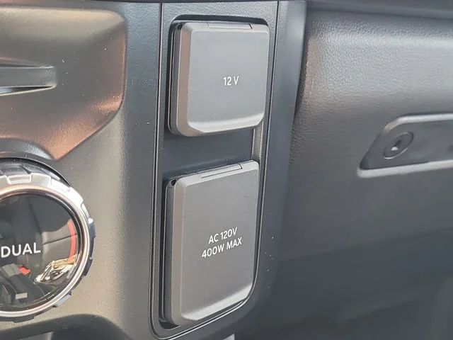New 2026 Black Metallic Ford Lariat image 27