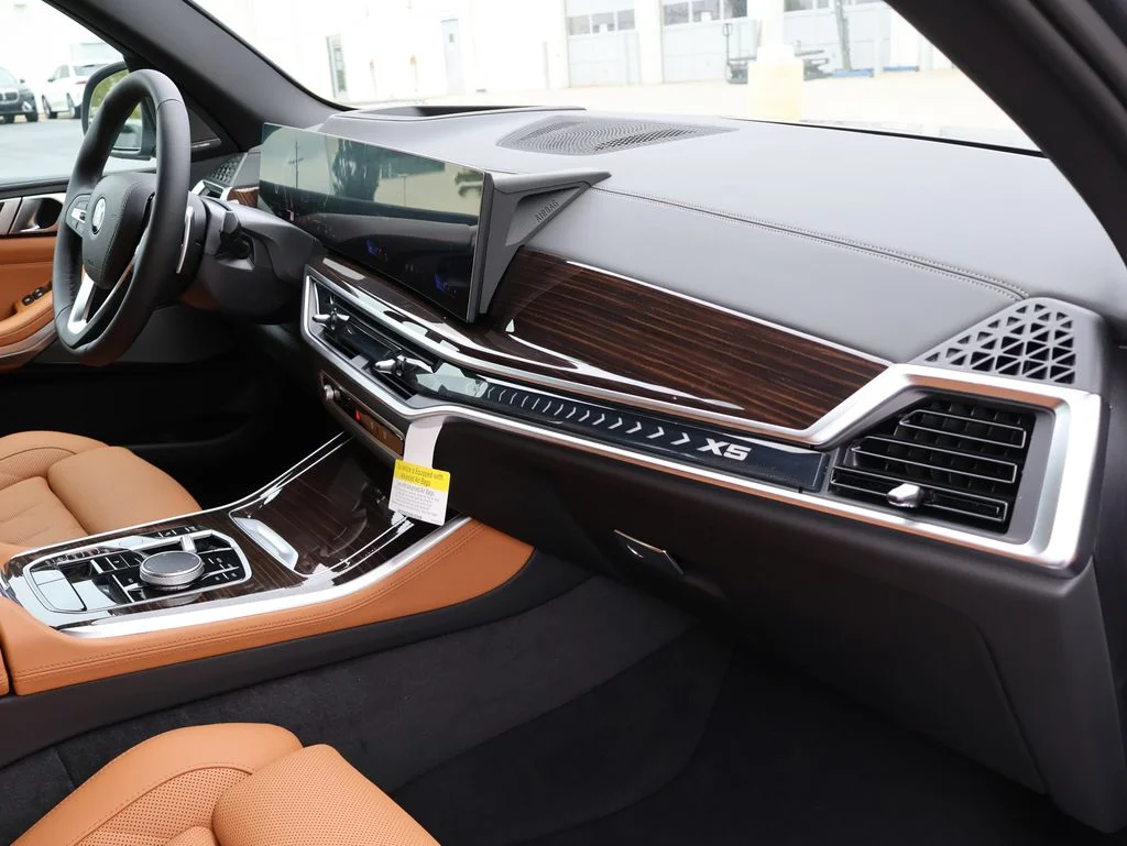 New 2026 Gray BMW xDrive40i image 14