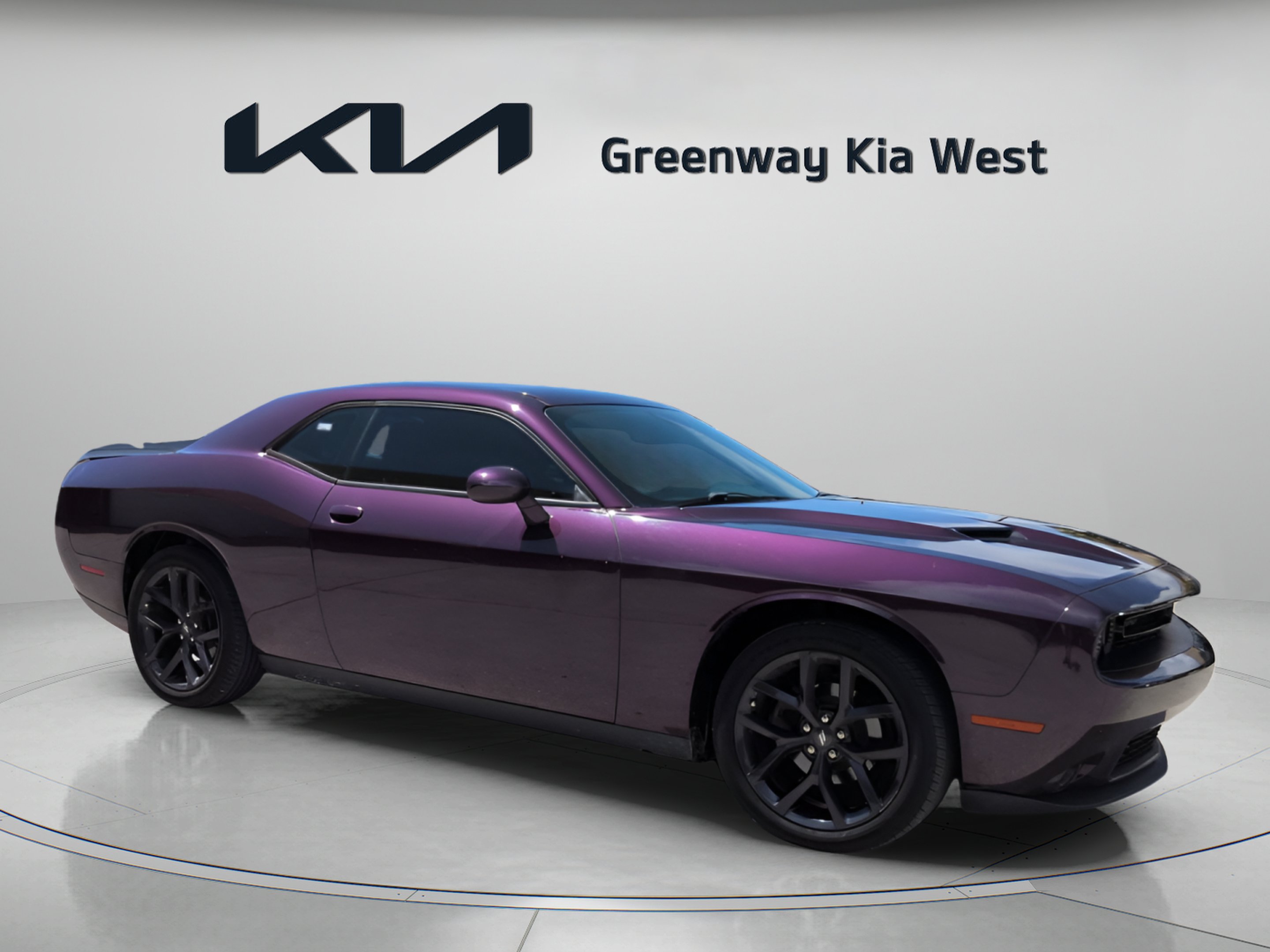 Used 2020 Hellraisin Dodge SXT image 2