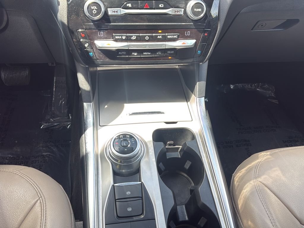 2021 Ford Explorer Limited - Photo 22