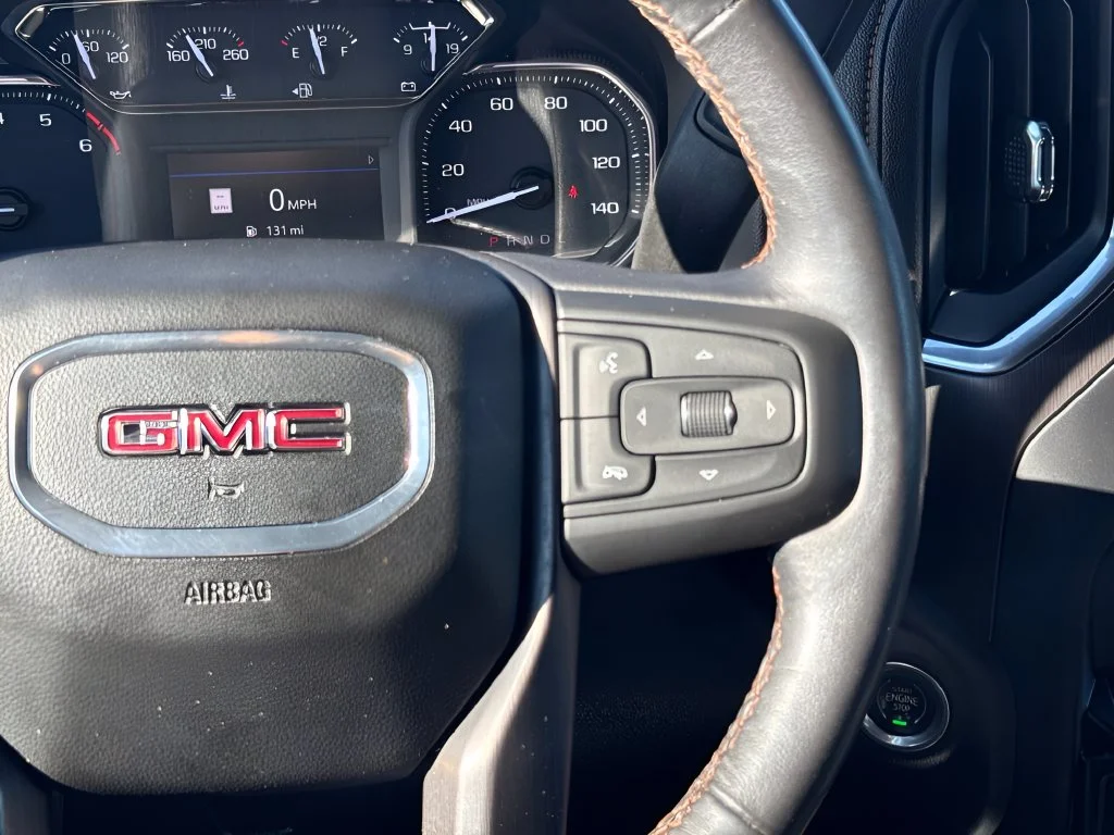 Used 2022 White GMC AT4 image 15
