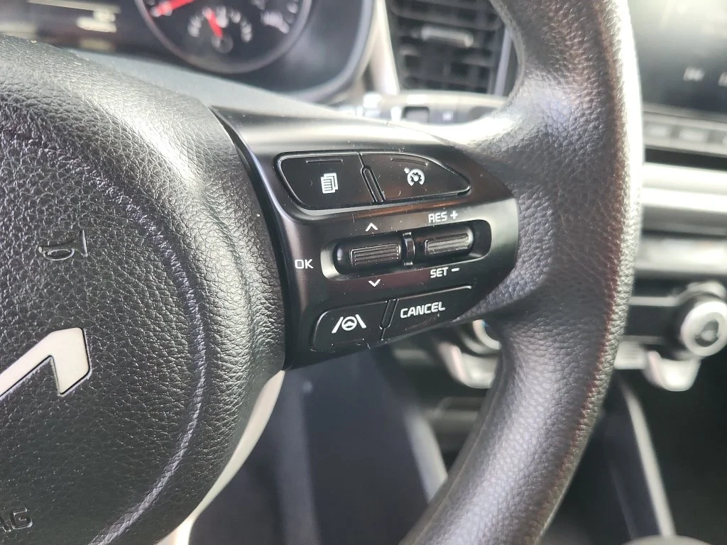 Used 2022 Blue Kia S image 19