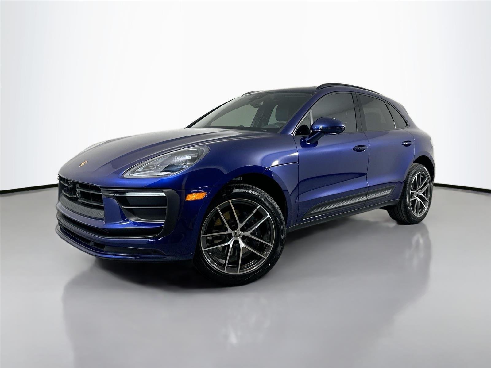 2026 Porsche Macan T's photo