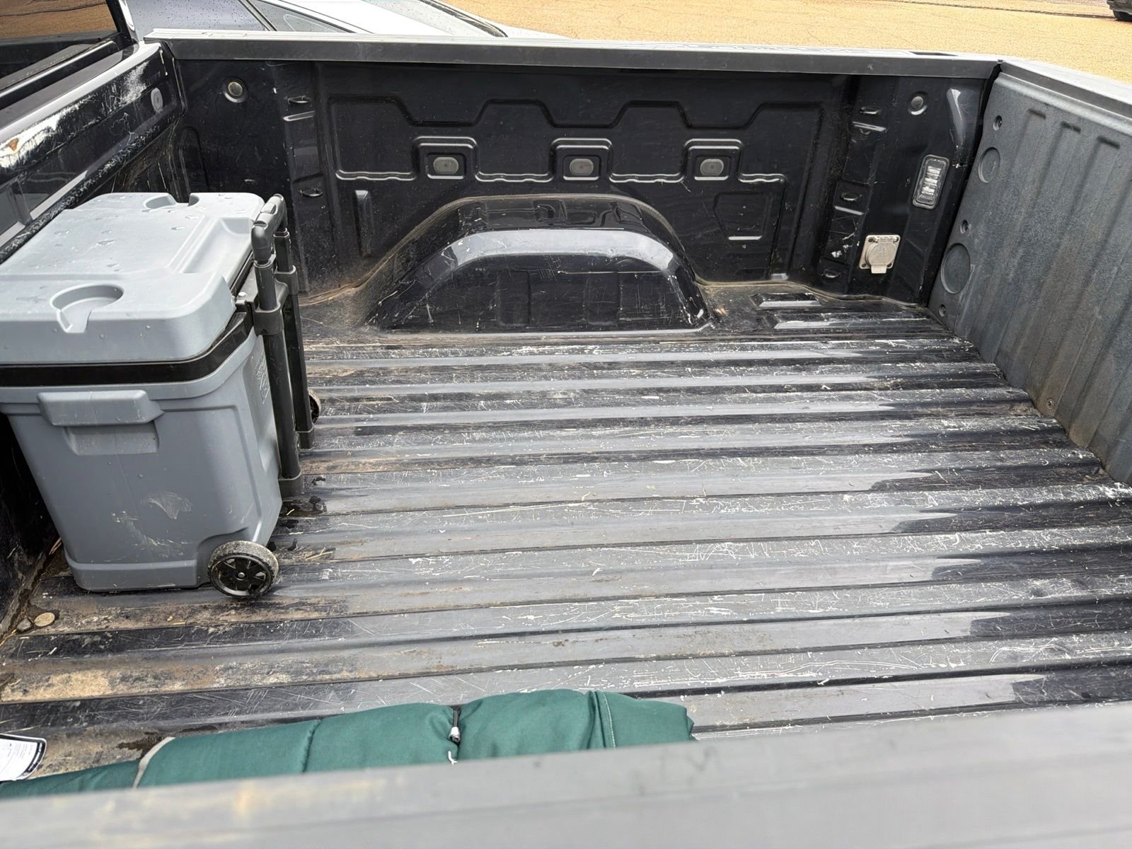Used 2022 Gray Chevrolet LT image 22