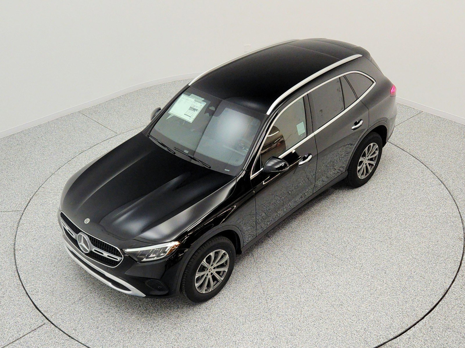 New 2026 Black Mercedes-Benz GLC 300 SUV image 39