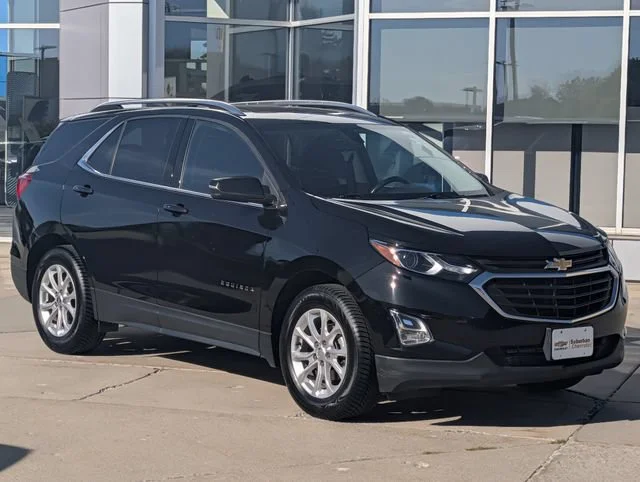 Used 2018 Chevrolet Equinox LT with VIN 3GNAXJEV7JL113854 for sale in Eden Prairie, Minnesota