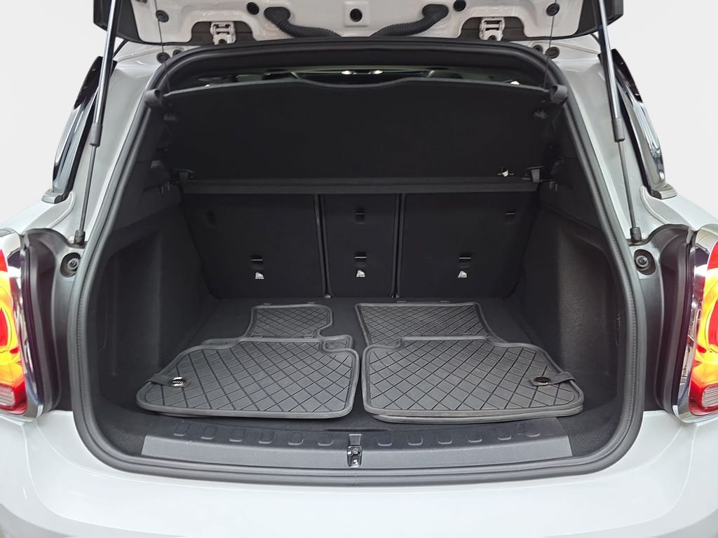 Used 2017 Light White MINI Base image 14