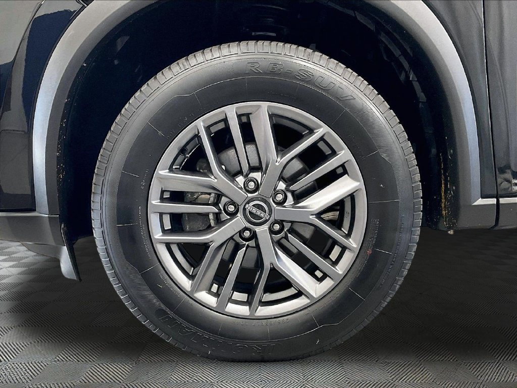 Used 2024 Black Nissan S image 7