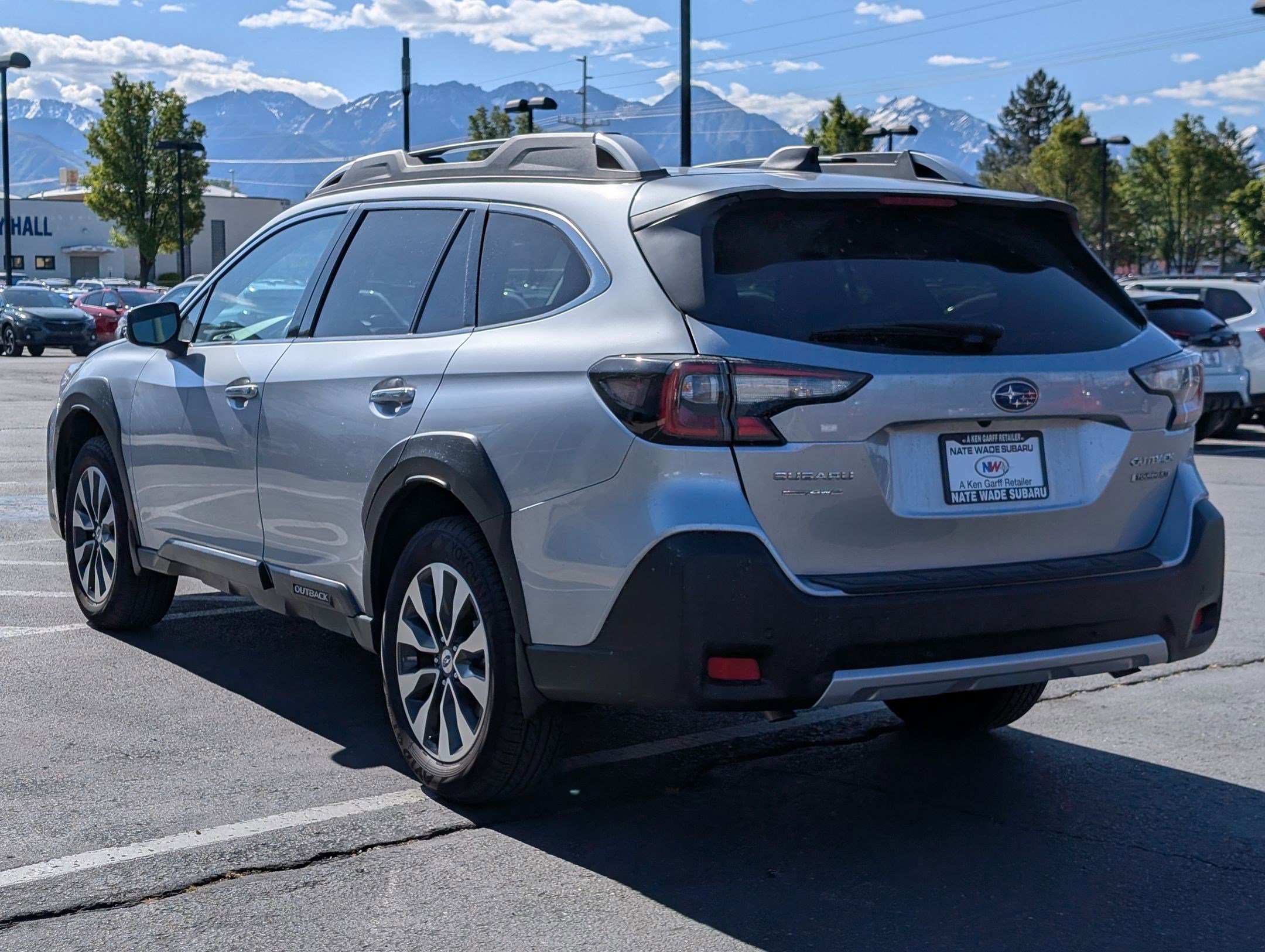 Used 2025 Ice Silver Metallic Subaru Touring XT image 5