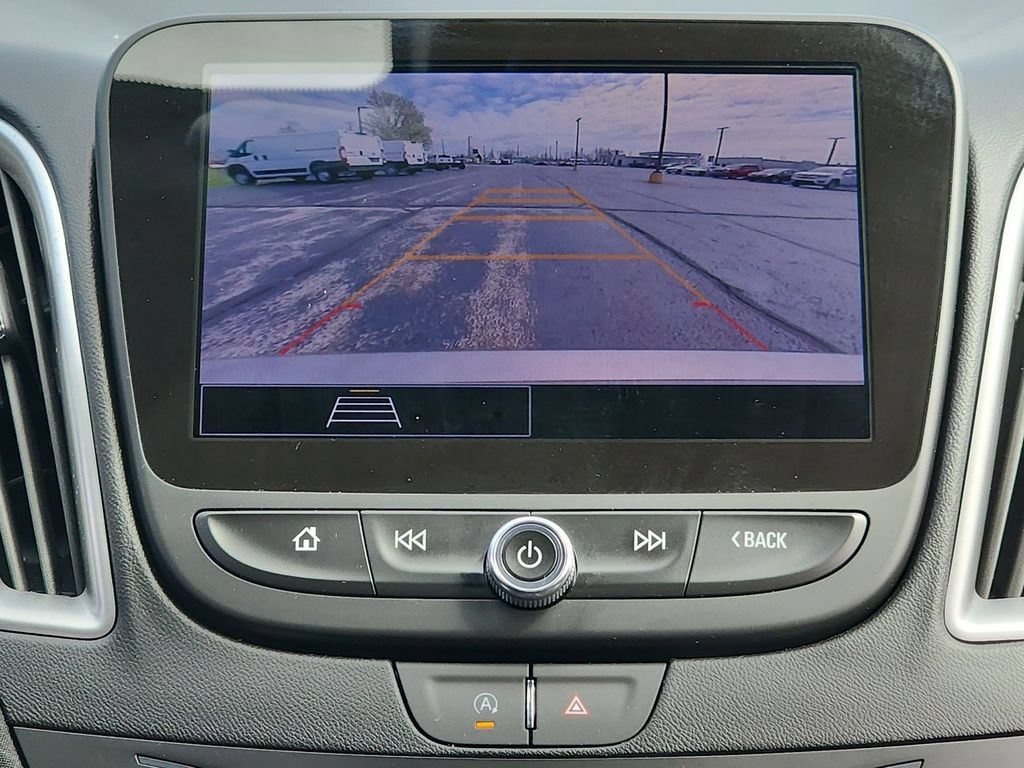 Used 2024 Mineral Gray Metallic Chevrolet 1LT image 16