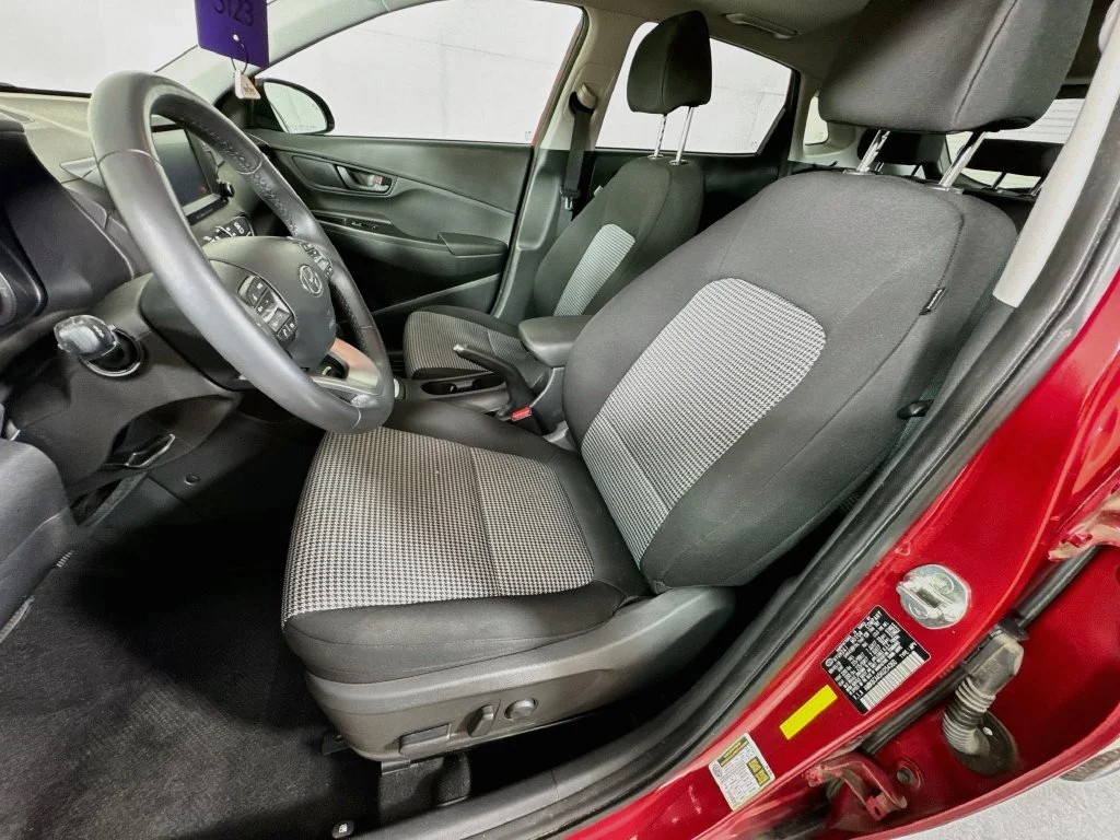 Used 2019 Red Hyundai SEL image 24