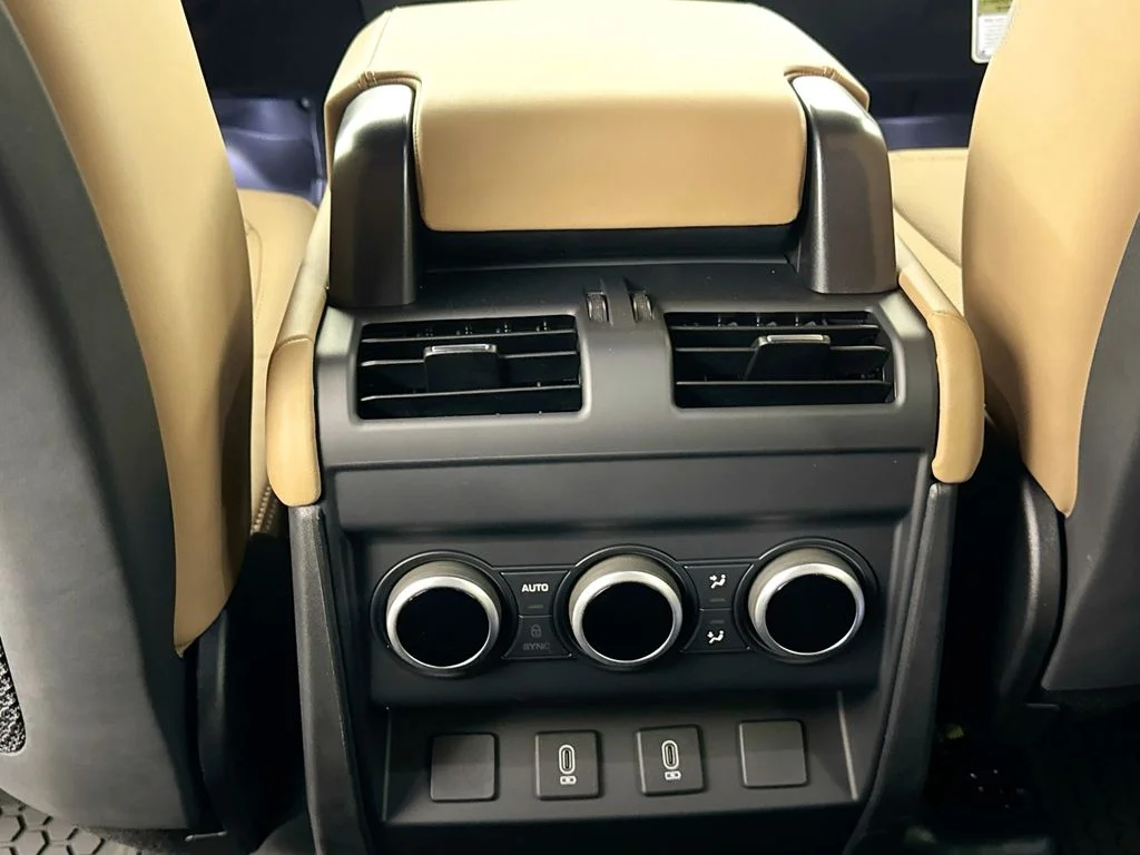 New 2026 Borasco Grey Land Rover X-Dynamic SE image 26