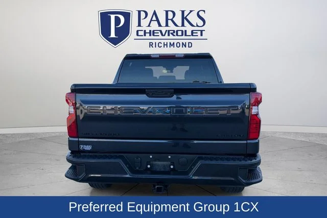 Used 2022 Gray Chevrolet Custom image 6