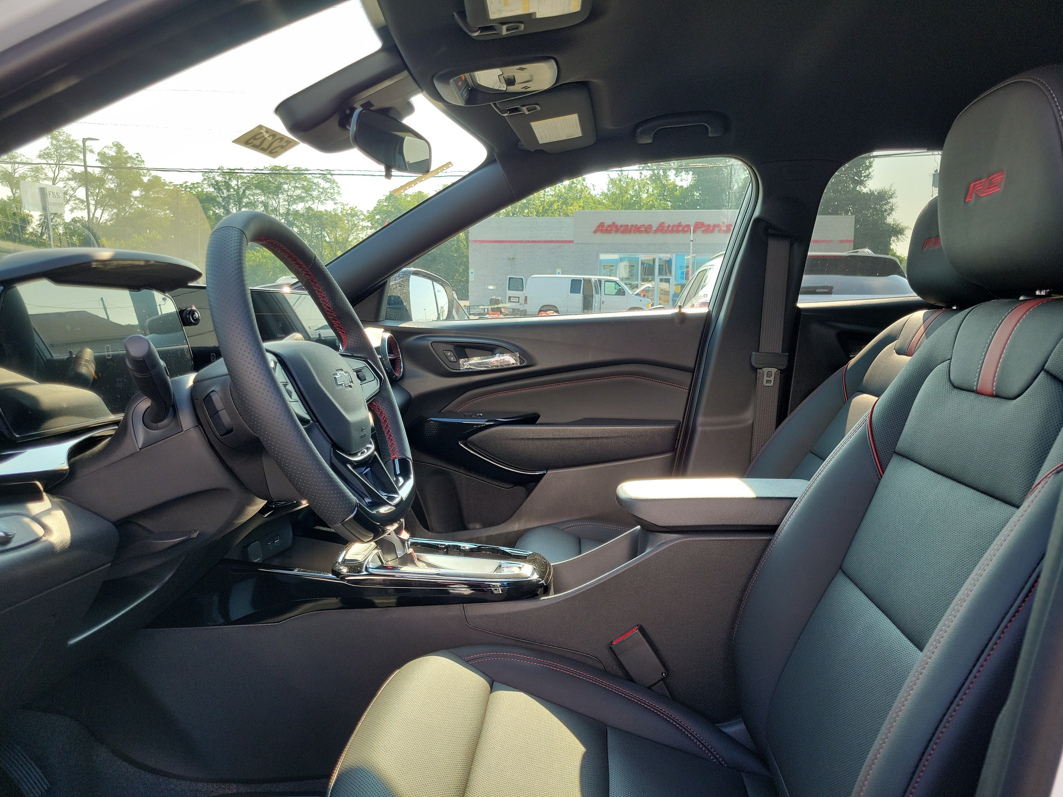2026 Chevrolet Trax RS - Photo 15