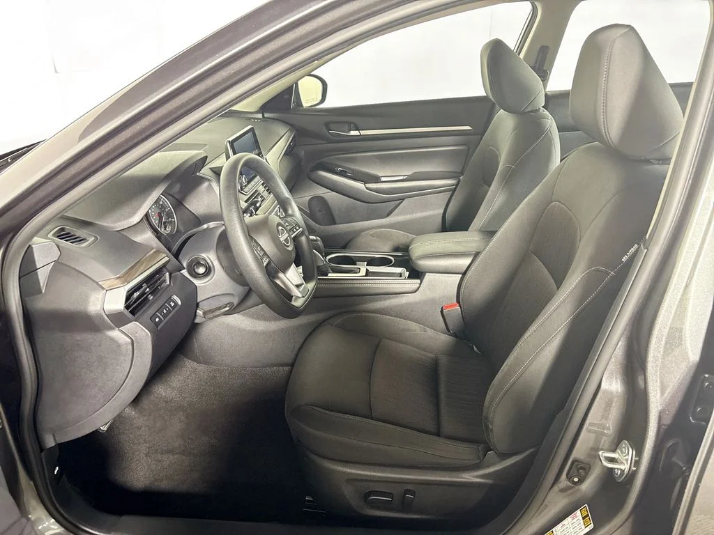 Used 2023 Gray Nissan 2.5 SV image 11